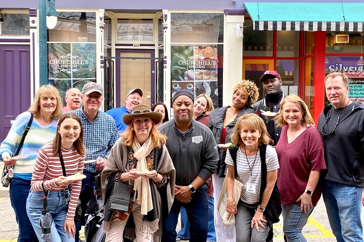 Streetcar Food Tour and Findlay Market with Riverside Food Tours fU5q9IGj