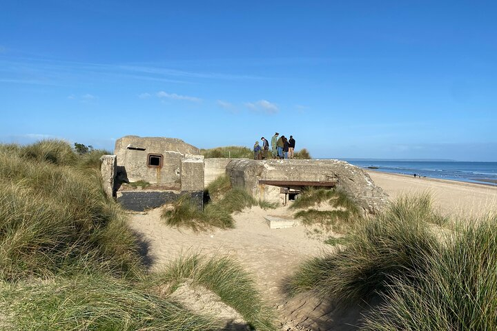WW II Private Guided Tour American Landing Beaches in Normandy S8O94OMu