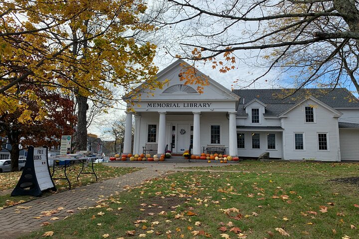 Mysterious Lore and More Walking Tour of Boothbay Harbor yETgob97