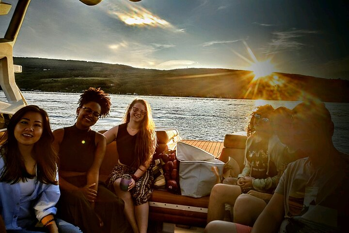 Luxury 2 Hour Sunset Tour Canandaigua Lake-Groups or Individuals wb1A59kw
