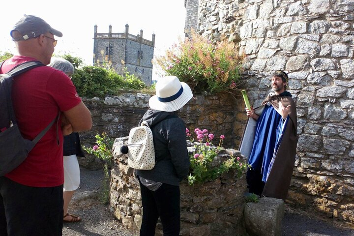 St Davids Comedy Walking Tour cHwXyWkU
