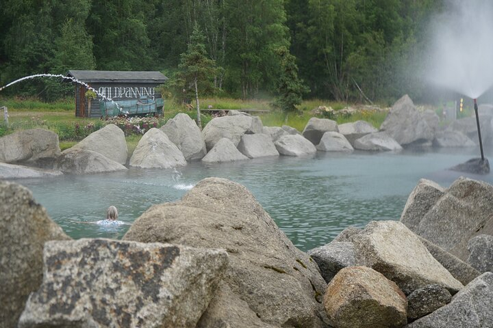 Spectacular Chena Hot springs Northern Lights experience  5r9CaSxp