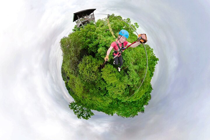 Minnesota River Valley 14-Line Thrilling Zipline Canopy Tour A8f2mzSc