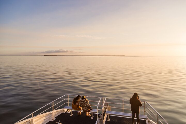 Twilight Bay Cruise in Hervey Bay eXgfLmuJ