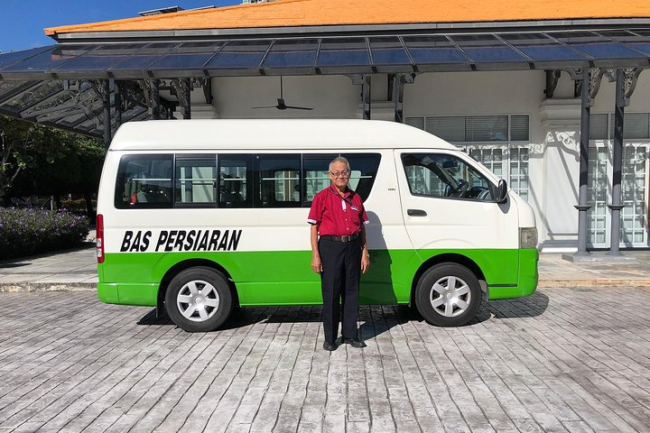 Penang Hourly Tour with Driver cum Guide TAnM0TAK