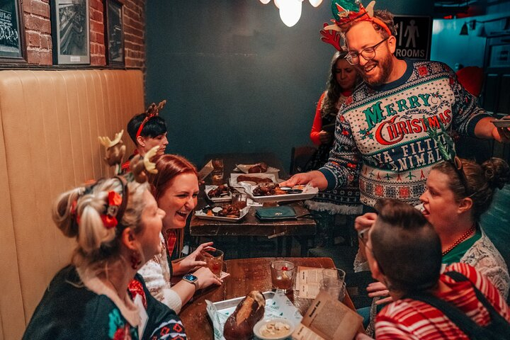 Christmas Murder Mystery Food Tour Experience in Louisville tFwPrHHg