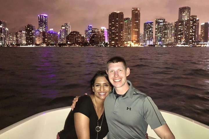 2 hrs Miami Private Boat Tour with Cooler, Ice, Bluetooth Stereo 1s4pAXGC