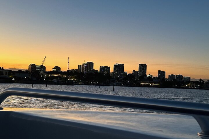 Fort Lauderdale Intracoastal & Dinner Cruise 2L7zblmn