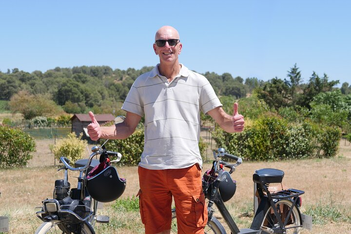 Vintage Solex EN ride in Carcassonne 3cum9nah