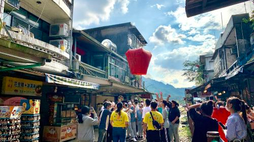 Yehliu, Shifen, Golden Waterfall, Jiufen Shared Day Tour Day Tours PLfUWHrO