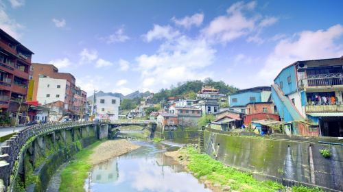 Shifen + Pingxi + Jiufen Old Street + Keelung MiaoKou Night Market private chartered tour [Depart from Taipei] Day Tours 4dvHUmPm