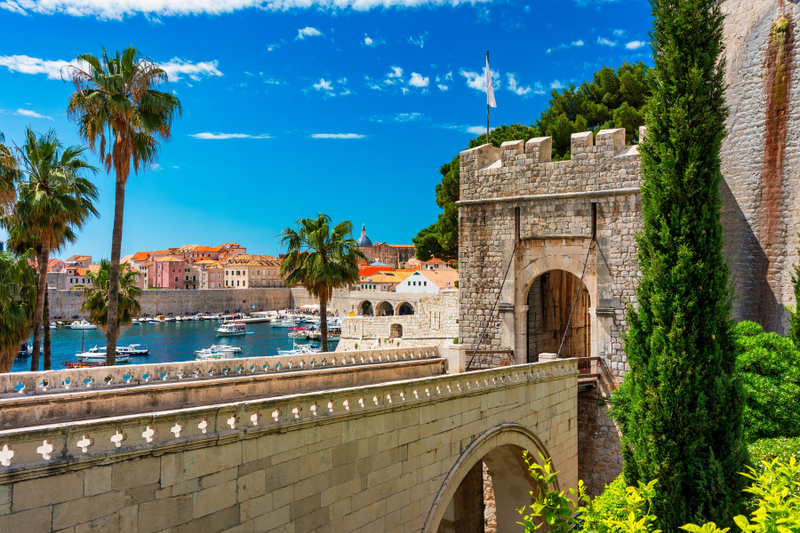 From Dubrovnik: Private Day Trip to Perast & Trebinje nDCATnnz