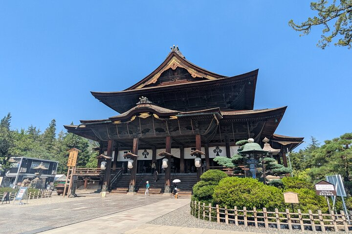 Nagano Zenkoji Temple Town Walking Tour and Oyaki Tasting mphTEWUF