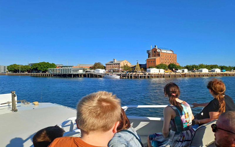 2 Hours Port River Dolphin and Maritime Cruise XdDDpiRv