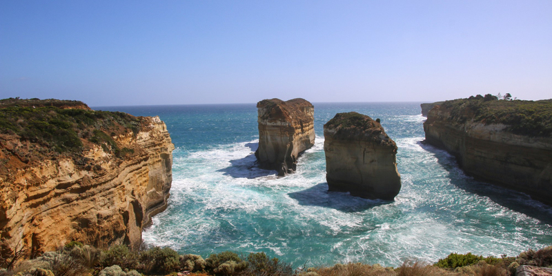Great Ocean Road and 12 Apostles One Day Tour 7O5NoWTe