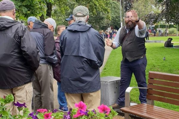 Galway: Welcome to Galway Walking Tour ZhbXHxl3