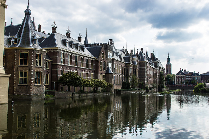 Private Day Trip From Amsterdam to The Hague YN4Wz85t