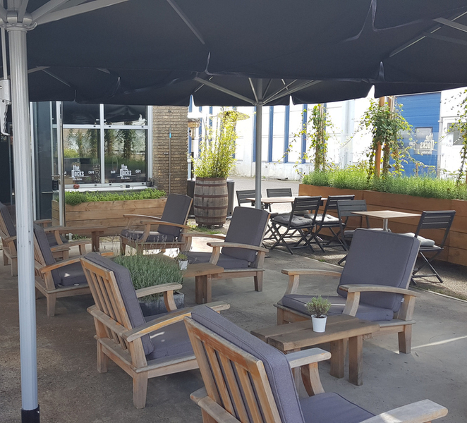 Eindhoven: Bottle Distillery Tour and Tasting Experience LAIvyolV