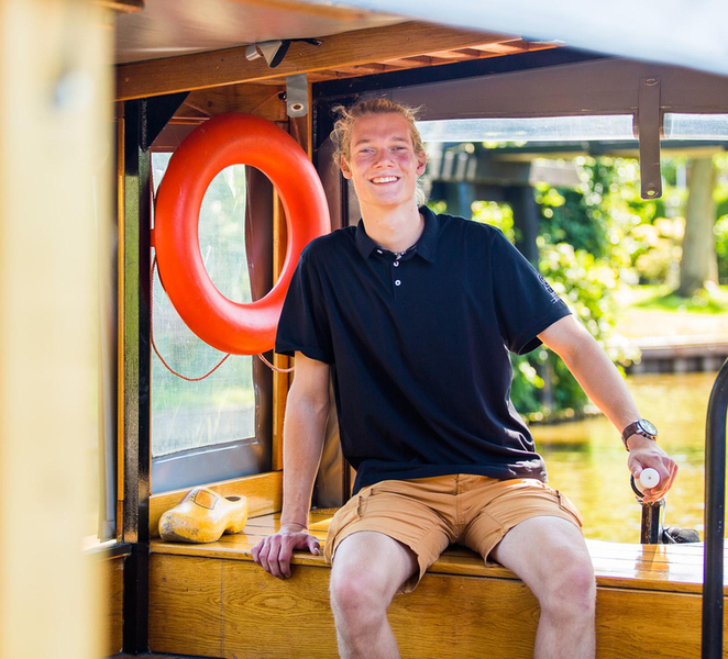 Amsterdam: Giethoorn Tour with Boat Ride & Afsluitdijk Visit qxshViVY