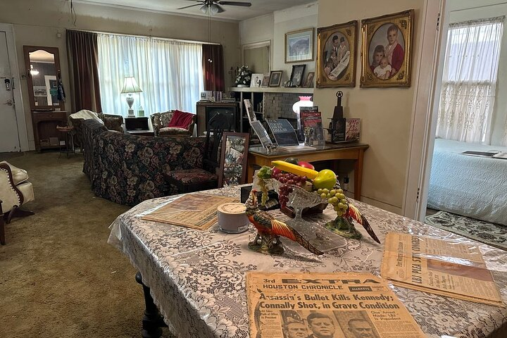 Get Ticket JFK Assassination Tour with Lee Harvey Oswald Rooming