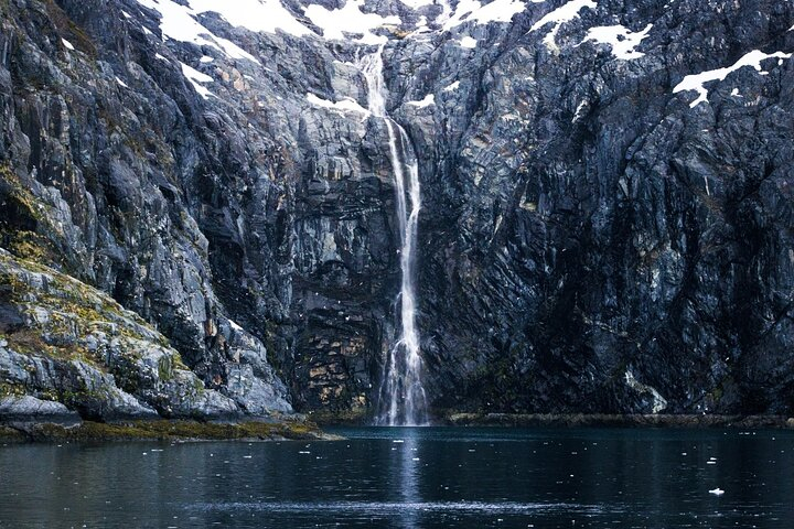 Glacier Quest Cruise Self Drive  BlztuZmR
