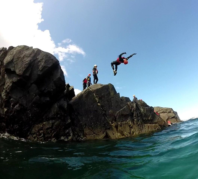 Connemara: Coasteering Adventure BoIB8pEJ