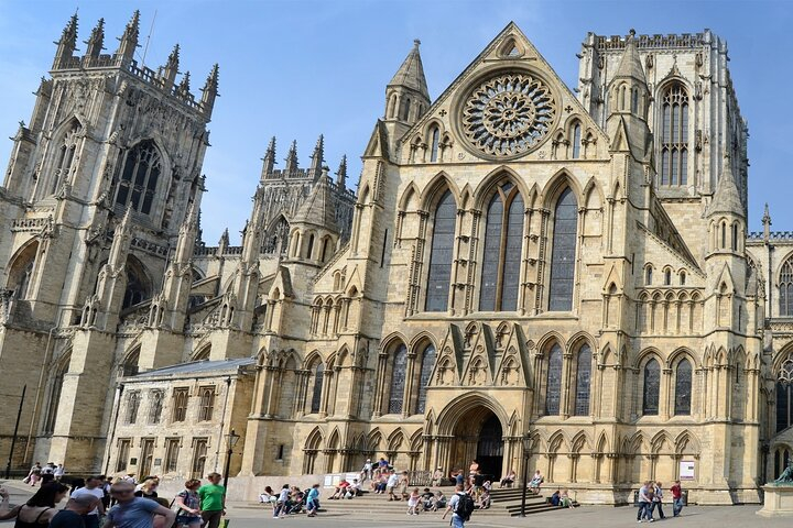 Exterior Tour of York Minster with Group Access SAc3dzUL