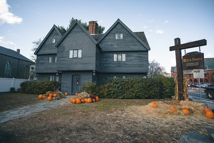 Salem Witch Trials Self-Guided Audio Walking Tour BC5puTkH