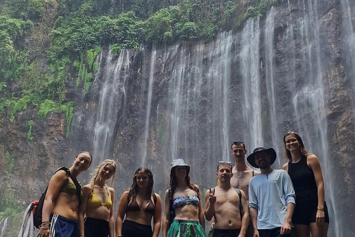 Tumpak Sewu Waterfall Tour from Malang zGJrCZWd