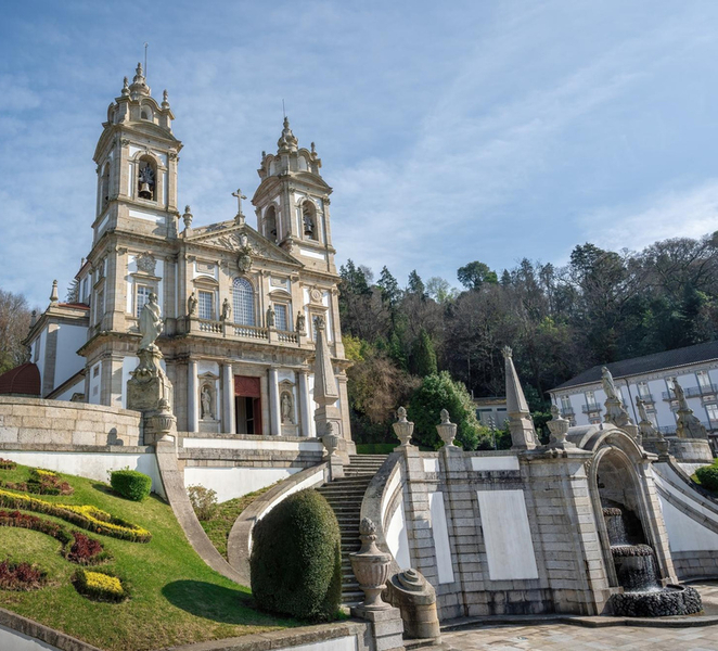 From Porto: Viana do Castelo, Braga and Guimarães Day Tour NZx4yLYm