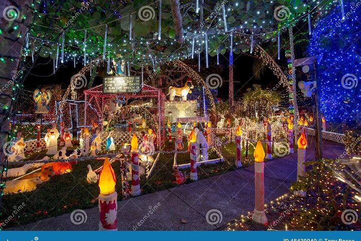 Christmas Lights Wonderland St. Pete Golf Cart Tour 7yPmMKl5
