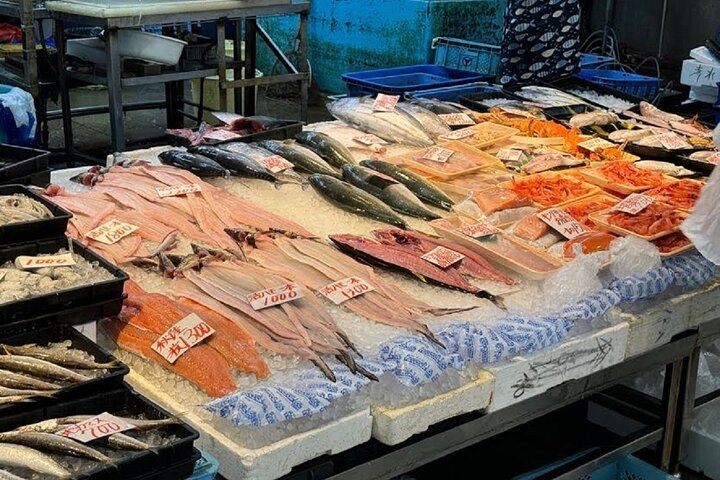 Wakayama: Explore Japan’s Seafood Culture at Toretore Market zBh4yBkF