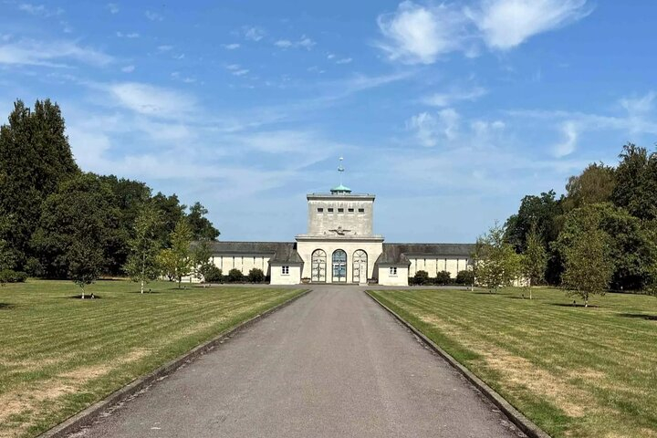 Runnymede Royal Air Forces Memorial: A Self-Guided Audio Tour UYnXucy4