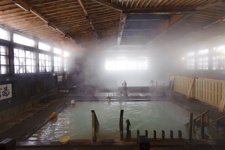 Aomori Private Car and Walking Tour: Sukayu Onsen & City DhcsKe86