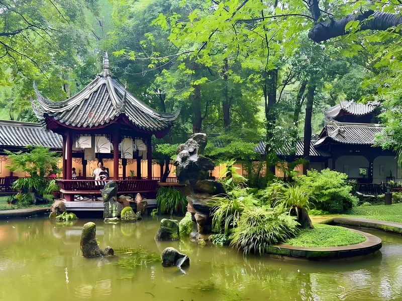 Chengdu Panda Base + Private Day Tour with Optional Attractions alm4oFZu