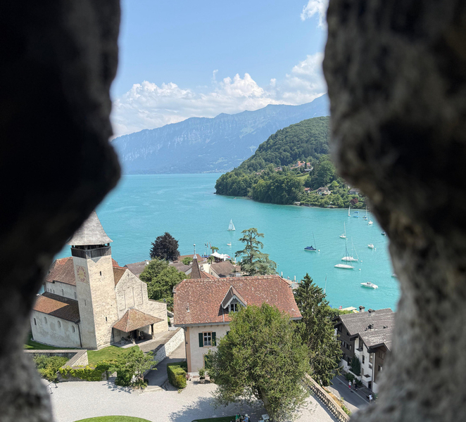 Interlaken: Lake Thun Castles Tour with Entry Tickets TnVe2l6I