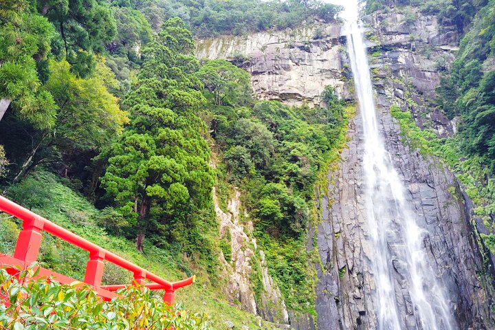 Wakayama: Walk Daimon-zaka to Nachi’s Sacred Sites wFW0d98c