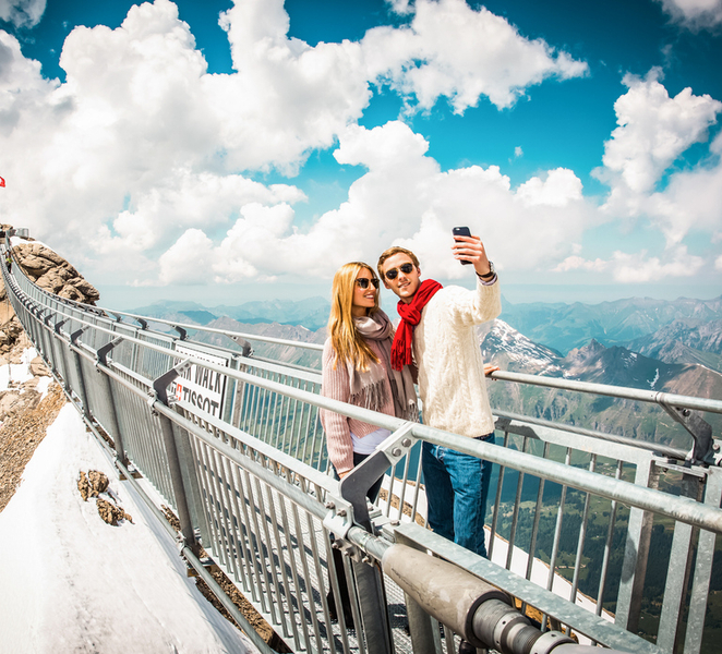 Full-Day Trip to Riviera Col du Pillon & Glacier 3000 CN6vtsxd