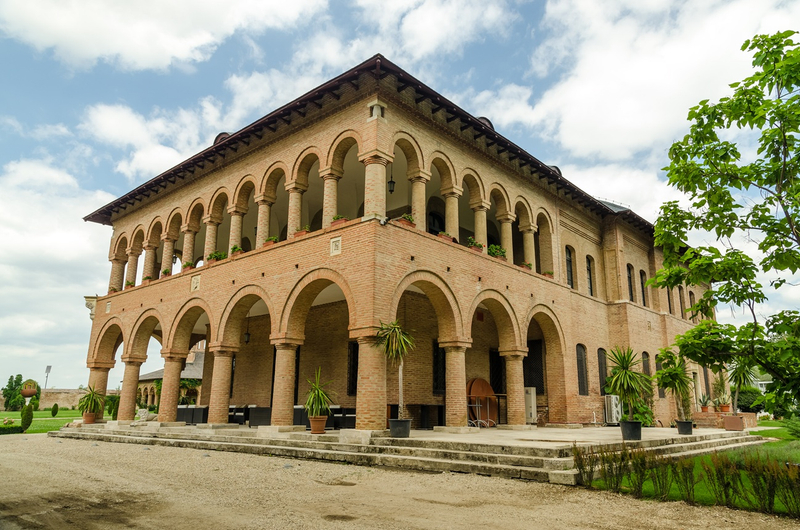 Half-Day Private Tour to Mogoșoaia Palace & Snagov Monastery SRTQdXxW