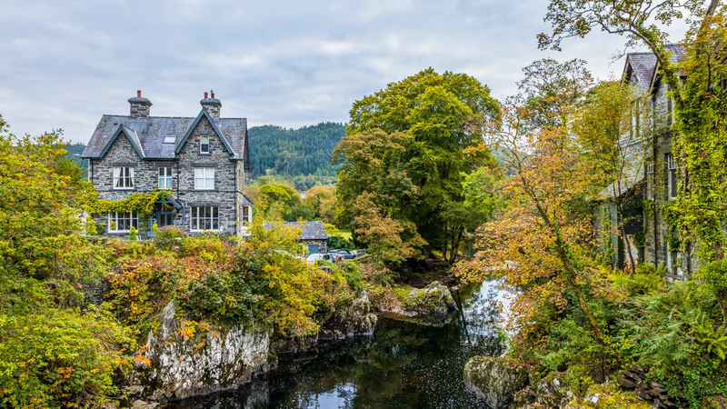 [Departure from Manchester] North Wales Day Trip by Chartered Car: Conwy Castle + Snowdonia National Park + Chester Ancient City | Chinese Driver-Cum-Guide Service (1-6 Passengers) stcrzeIf