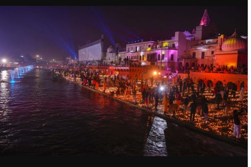 From Varanasi to Ayodhya: A Journey into the Divine LjI4XsOY