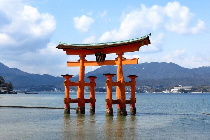 Hiroshima and Miyajima Island Full Day Tour from Osaka OcqXUhLg