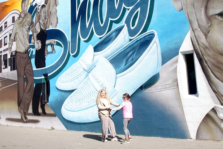 Carolina Beach Mural Photo Tour GXcUVw2S