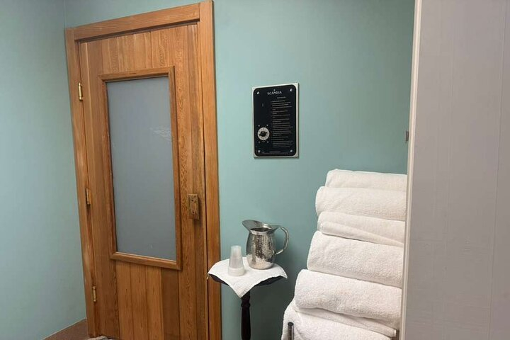 Berkeley Springs and Roman Bath Spa Private Experience J8IbDEjo