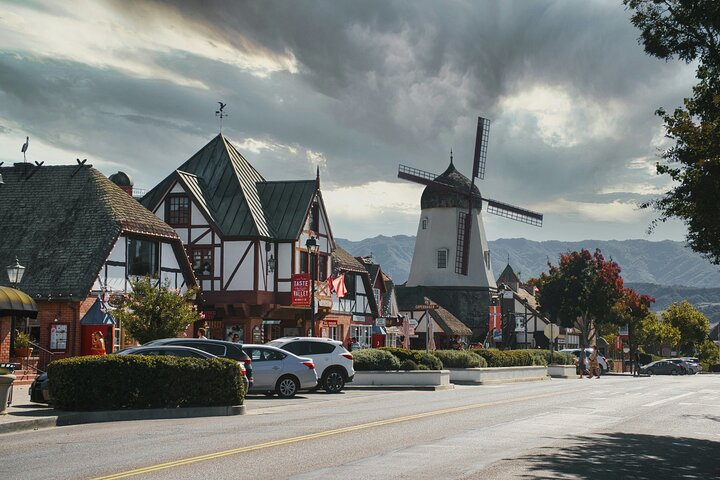 Self Guided Walking Tour of Solvang and Discover Danish Charm NZnT8gBC