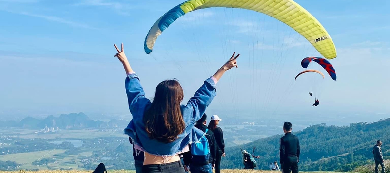 Hanoi Paragliding Tour – With Round-Trip Transfer to the Flying Site 8bFQf4aN