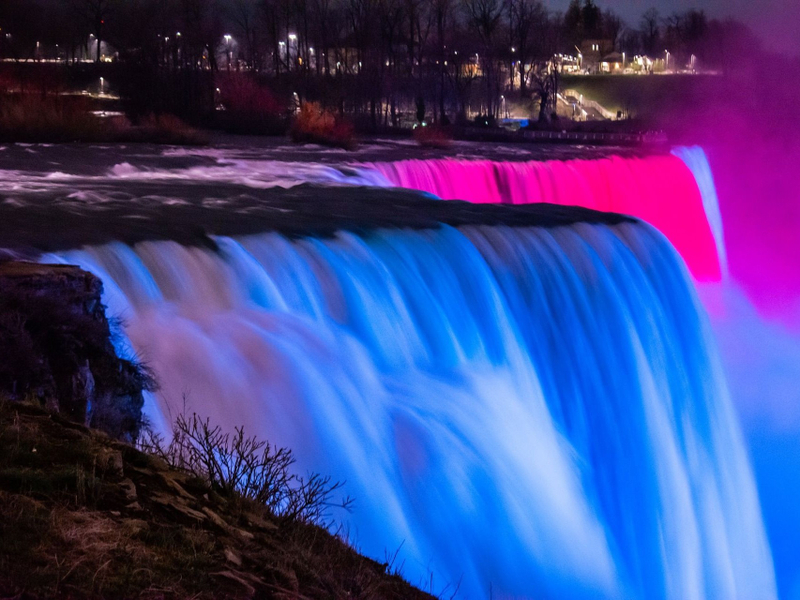 Niagara Falls USA night illumination walking tour FrGWoCCp