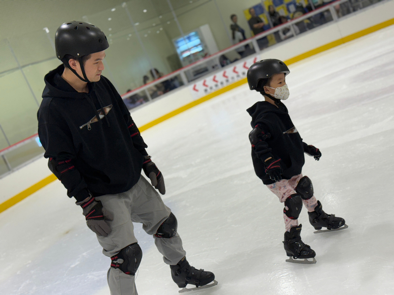 New Taipei Tucheng Sports Center Ice Blade Skating Experience BoBNeKdx