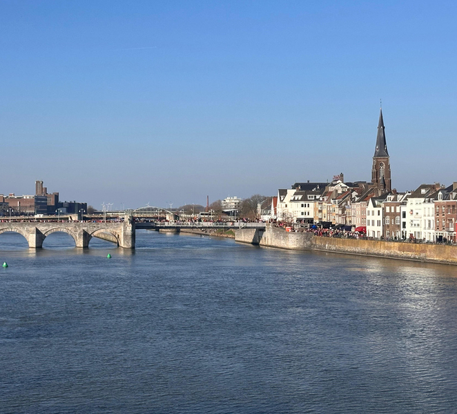 Maastricht: 2-Hour Walking Tour with Local Historian BmRgmldr