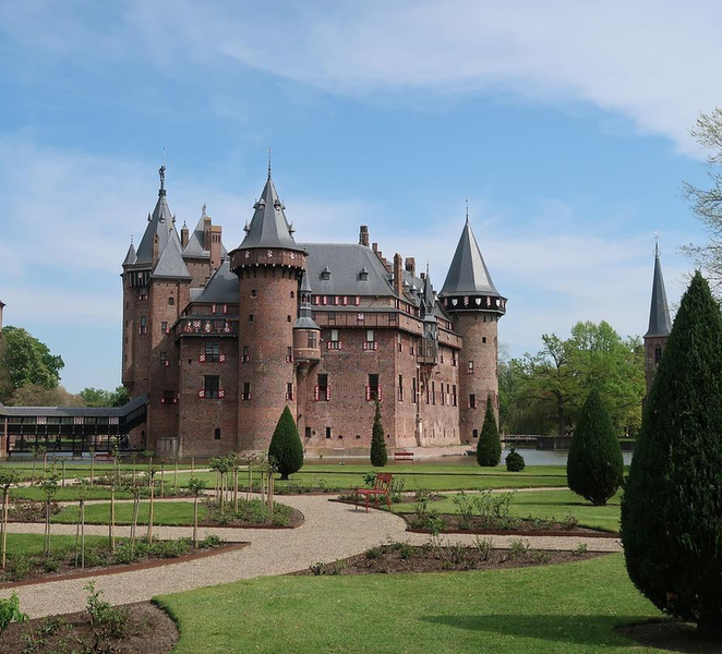 From Amsterdam: Muiderslot and De Haar Castle Tour vUSzFitB